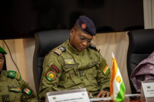 ville-de-niamey4-300x200 Double cérémonie à l’Hôtel de Ville de Niamey : entre reconnaissance du mérite et civisme fiscal