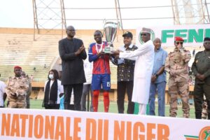 coupe-nationale-300x200 Coupe nationale de football 2026 : l'AS NIGELEC s'adjuge le trophée après une victoire convaincante face à l'AS ZAM
